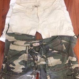 Hollister cargo capris